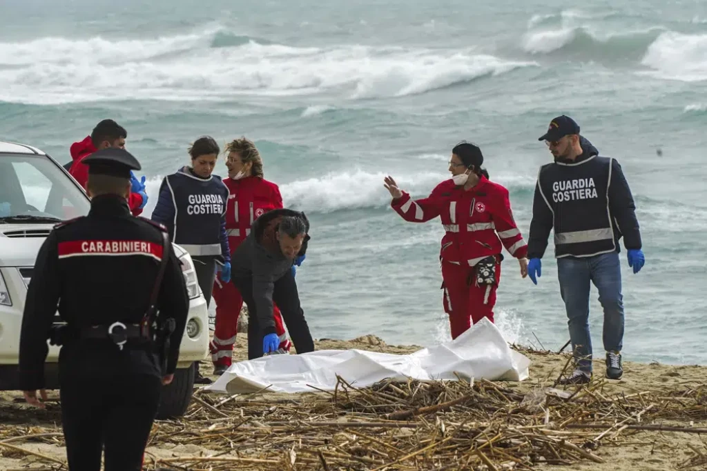 Migrant shipwreck: Death toll reaches 62