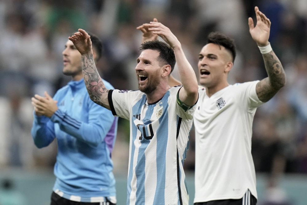 Maradona's World Cup absence 'strange' for Messi, Argentina