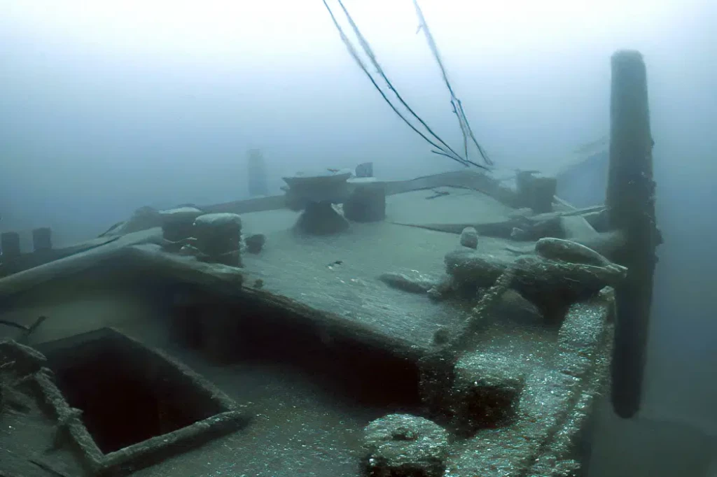 Long-lost ship found in Lake Huron