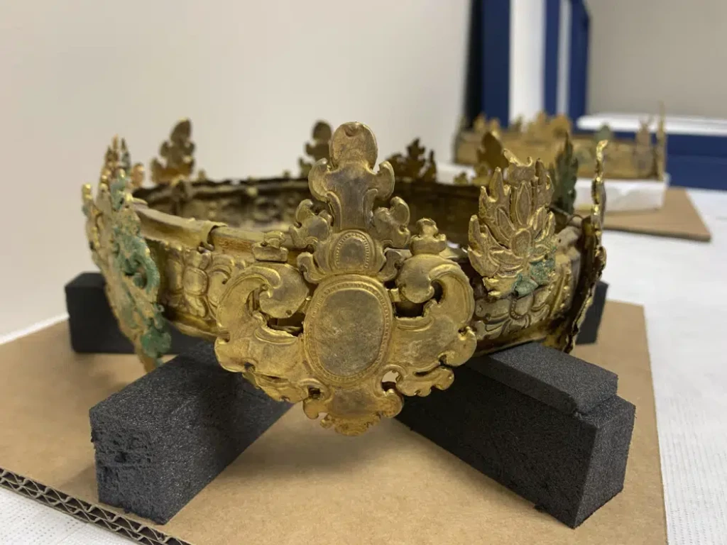 Rare centuries-old jewelry returned to Cambodia