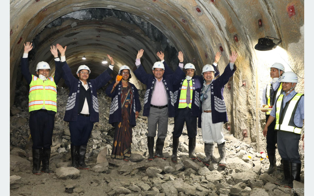 Breakthrough made in Nagdhunga-Sisnekhola tunnel | Nepalnews