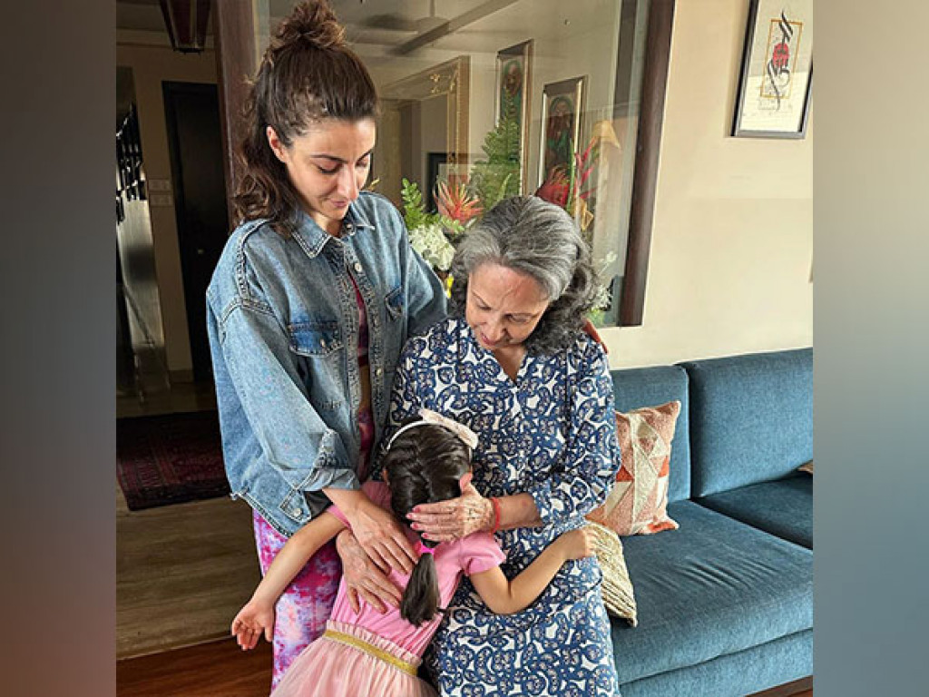 Soha Ali shares picture of three generations