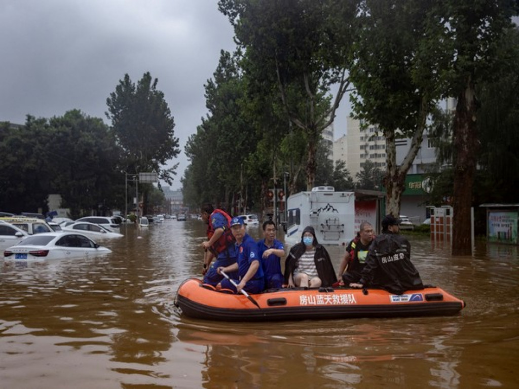 China: 11 People Killed, 27 Others Missing Amid Flooding In Beijing ...