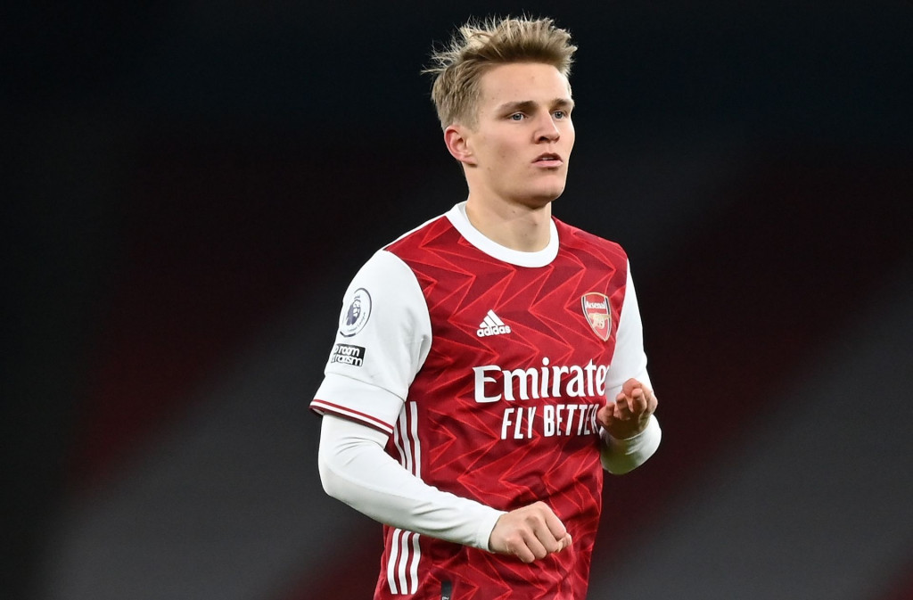 Arsenal captain Odegaard signs new contract