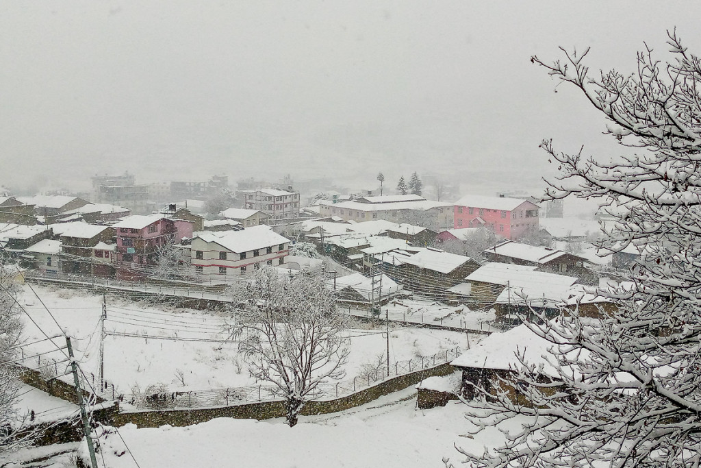 Snowfall disrupts the power supply in Jumla