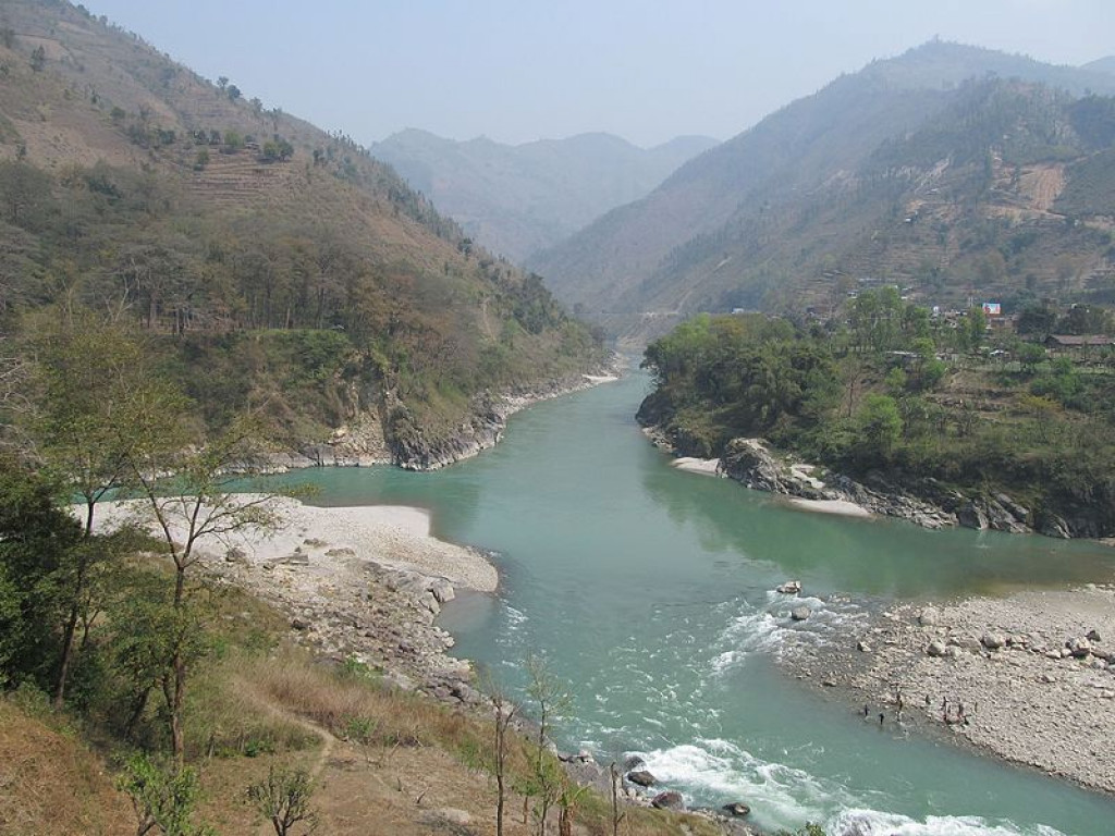 Marsyangdi River in Manang diverted to original course | Nepalnews