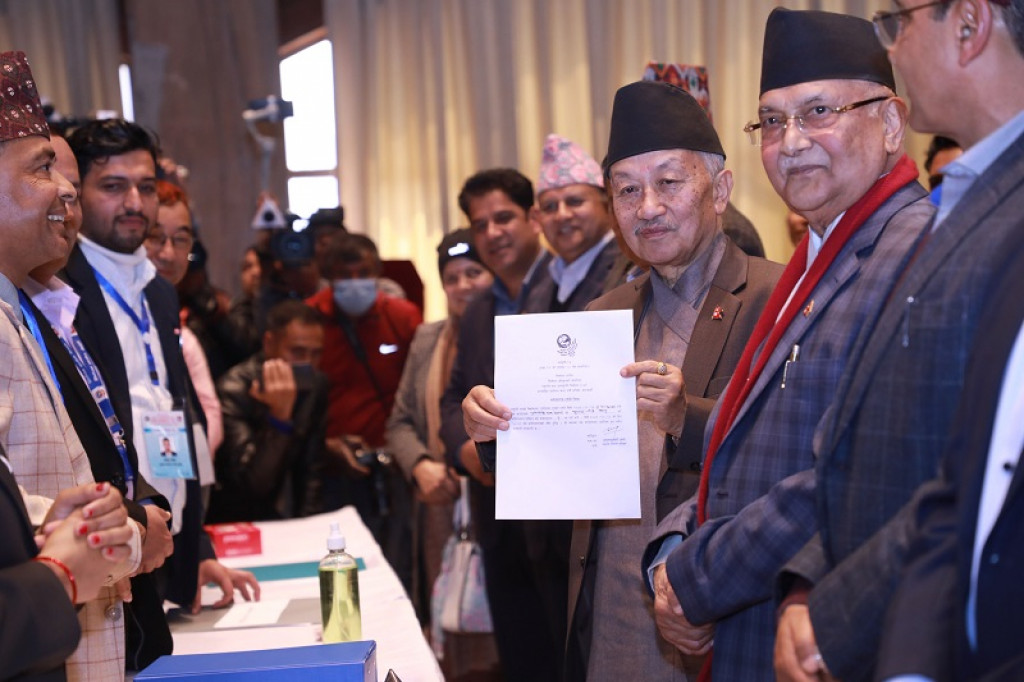 UML Vice Chairman Nemwang files nomination for presidential post