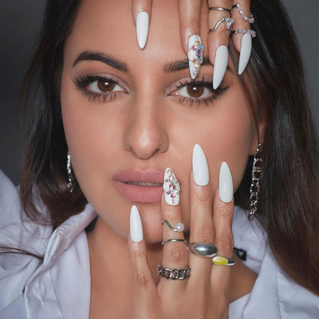 Gorgeous White Nail Designs For Every Occasion | Nail Designs