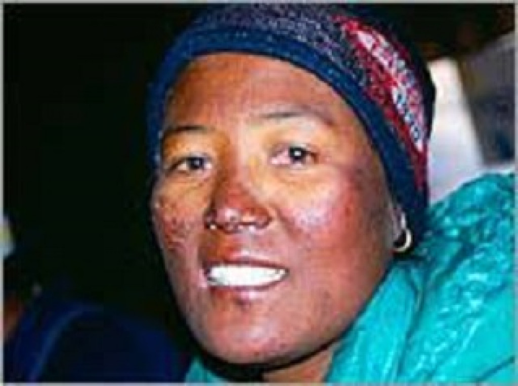 write an essay about pasang lhamu sherpa