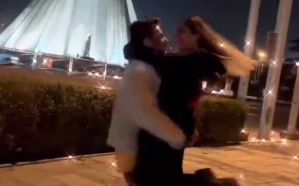 Iranian Couple Filmed Dancing In Tehran Jailed For 10 Years Nepalnews 