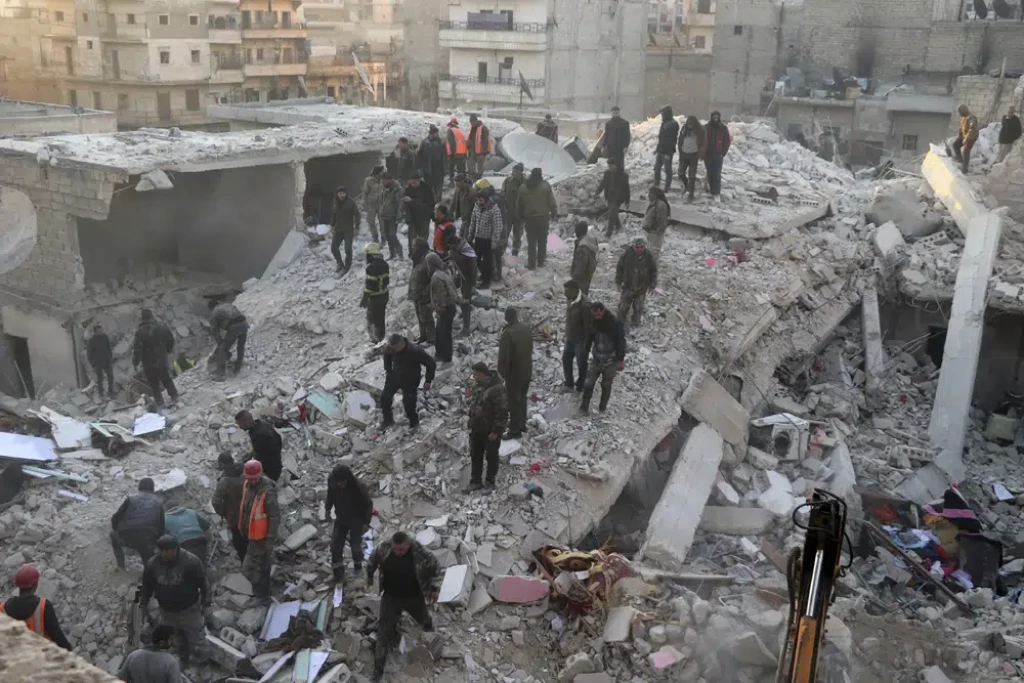 Building collapse in Syrian city leaves 16 dead