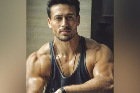 480px x 320px - Actor Tiger Shroff | Nepalnews